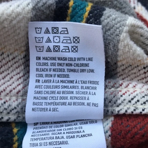 AEO Men's Plaid Button Down Shirt - Picture 7 of 8